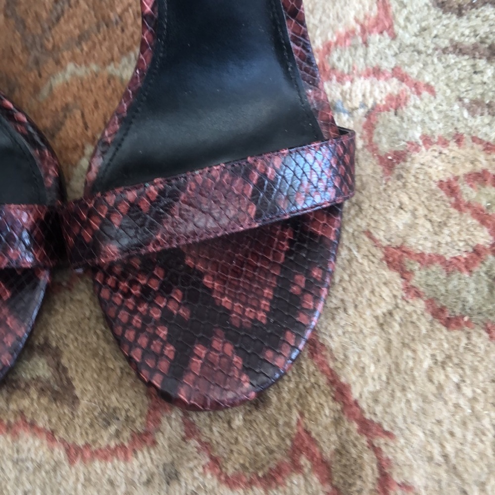 Michael Kors black/burgundy leather snakeskin heeled sandal NWOT